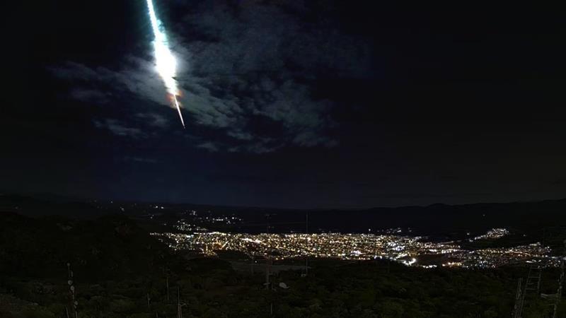 ‘Bola de fogo’ é registrada em Serra Talhada por site especializado em meteoros