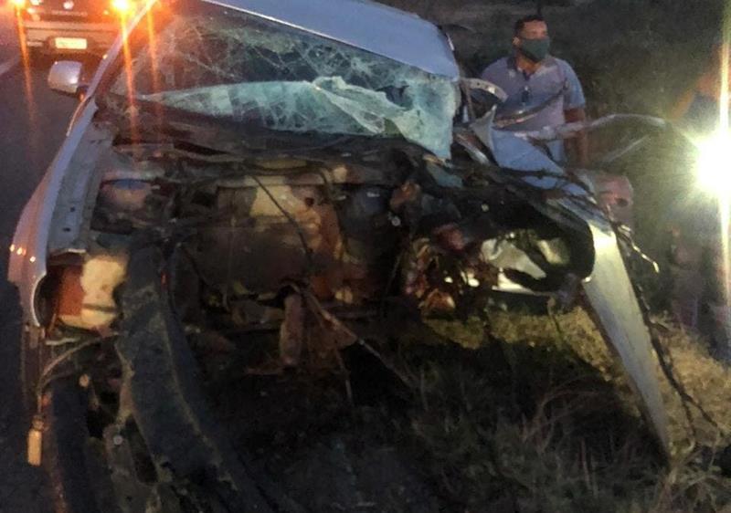 Serra-talhadense de 37 anos morre após colidir  com caminhão na BR-232