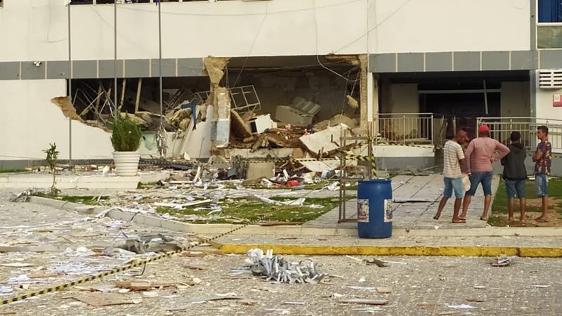 Ladrões explodem prédio da Caixa Econômica na cidade de Betânia