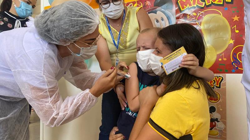 Levantamento: 45% das crianças de 5 a 11 anos na região do Pajeú se vacinaram contra a Covid-19