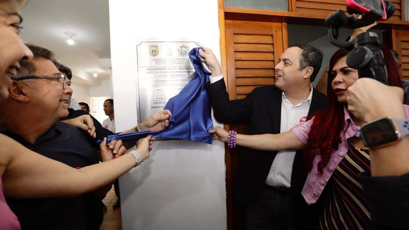 Paulo Câmara inaugura mais uma Delegacia da Mulher em Pernambuco