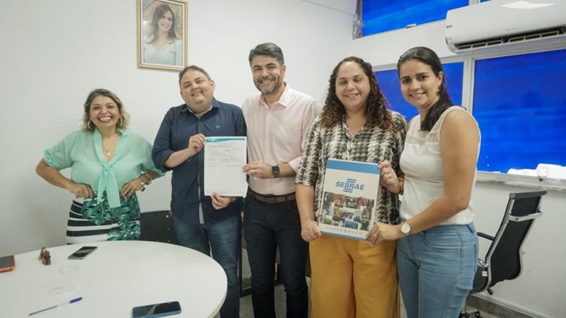 Prefeitura de Serra Talhada firma parceria de R$ 400 mil com o Sebrae