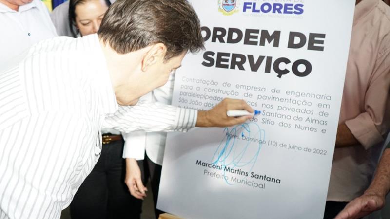 Em Flores, Marconi lidera agenda com assinatura de ordem de serviço e entrega de passagem molhada