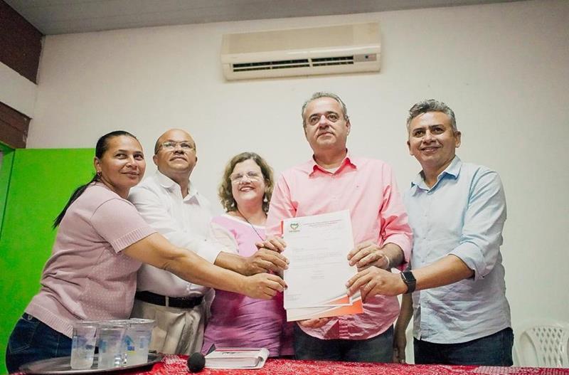 Danilo recebe apoio da Fetaepe e assegura ampliação  dos programas de proteção social