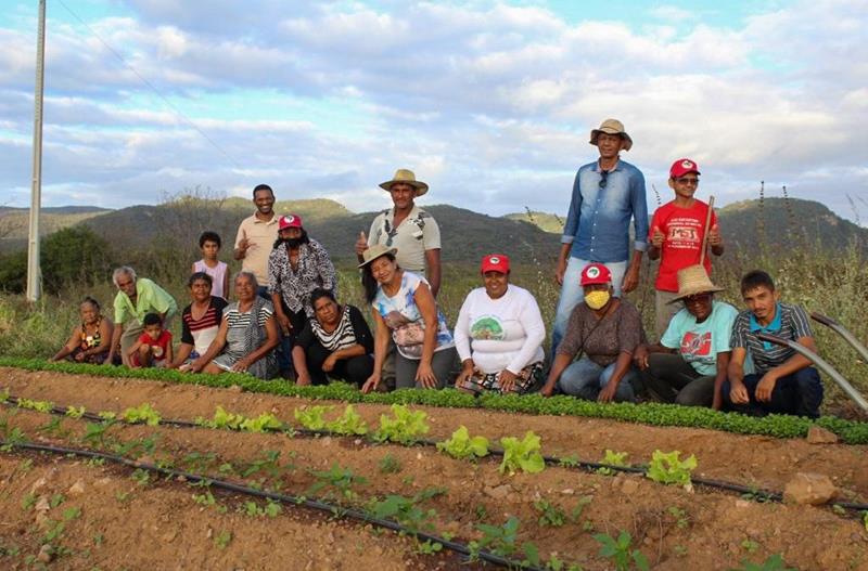 Prefeitura de Serra Talhada promove curso de agricultura orgânica em assentamento de Serra Talhada