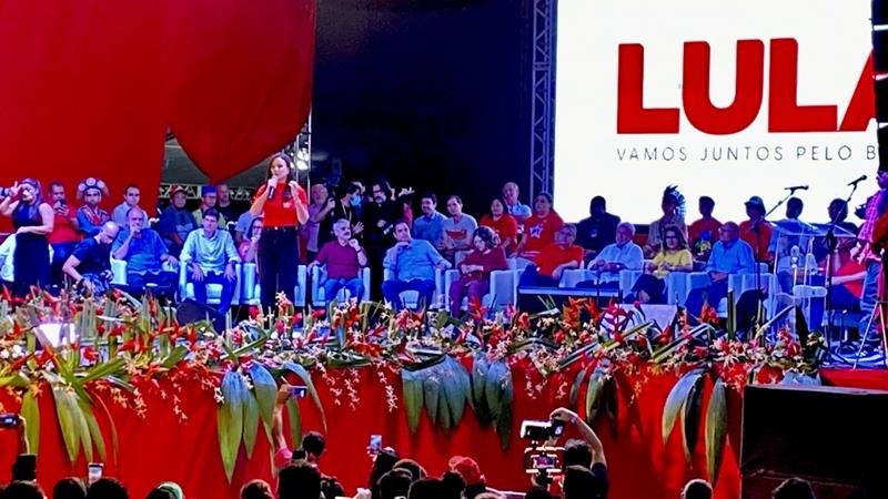 Márcia enaltece Lula, agradece a Paulo e destaca habilidade de Danilo unir Pernambuco