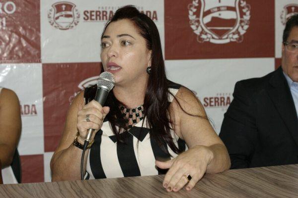 Secretária de Educação de Serra Talhada disse que teve o aval de Márcia