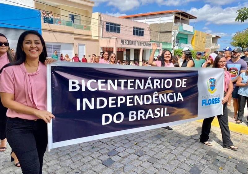 Desfile do 7 de Setembro volta às ruas de Flores para celebrar os 200 anos da Independência do Brasil