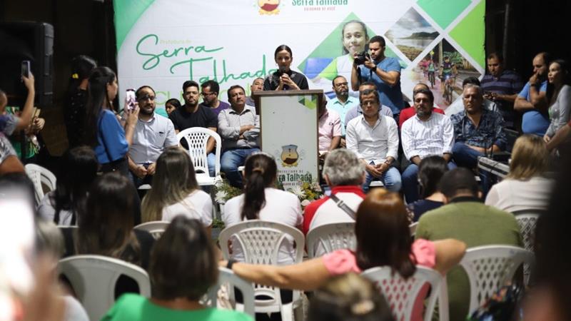 Márcia inaugura quinze ruas com investimento de R$ 1,8 milhão no Bairro Universitário