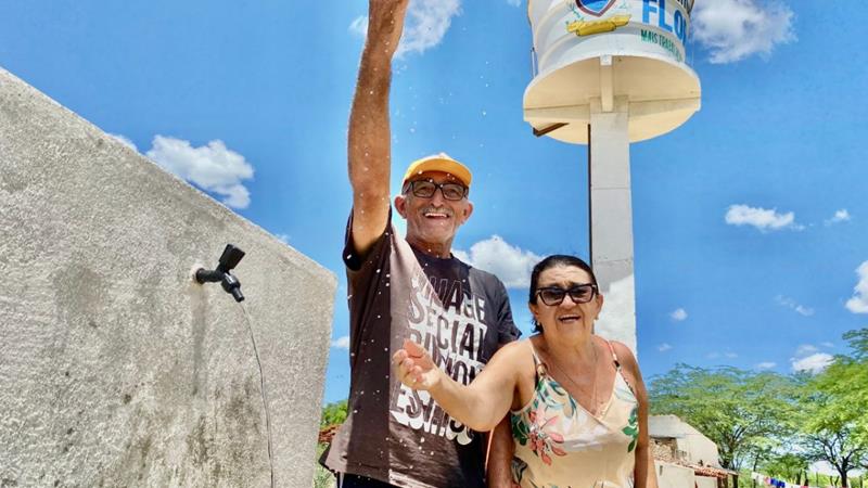 Governo de Flores entrega sistema de abastecimento de água para os moradores do Sítio Jatobá