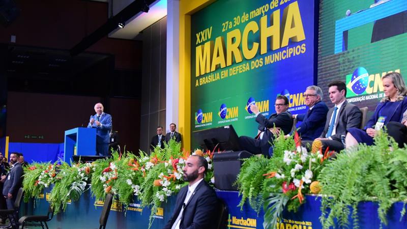 Geraldo Alckmin e ministros silenciam sobre os R$ 3 bilhões anunciados por Padilha