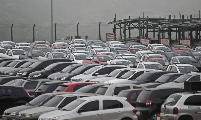 Governo Federal pretende reduzir em até 10,96% o preço de carros de até 120 mil