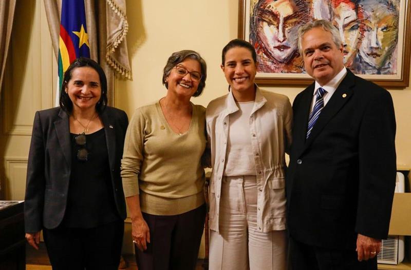 Governadora Raquel Lyra anuncia nomeação de 184 professores para a UPE