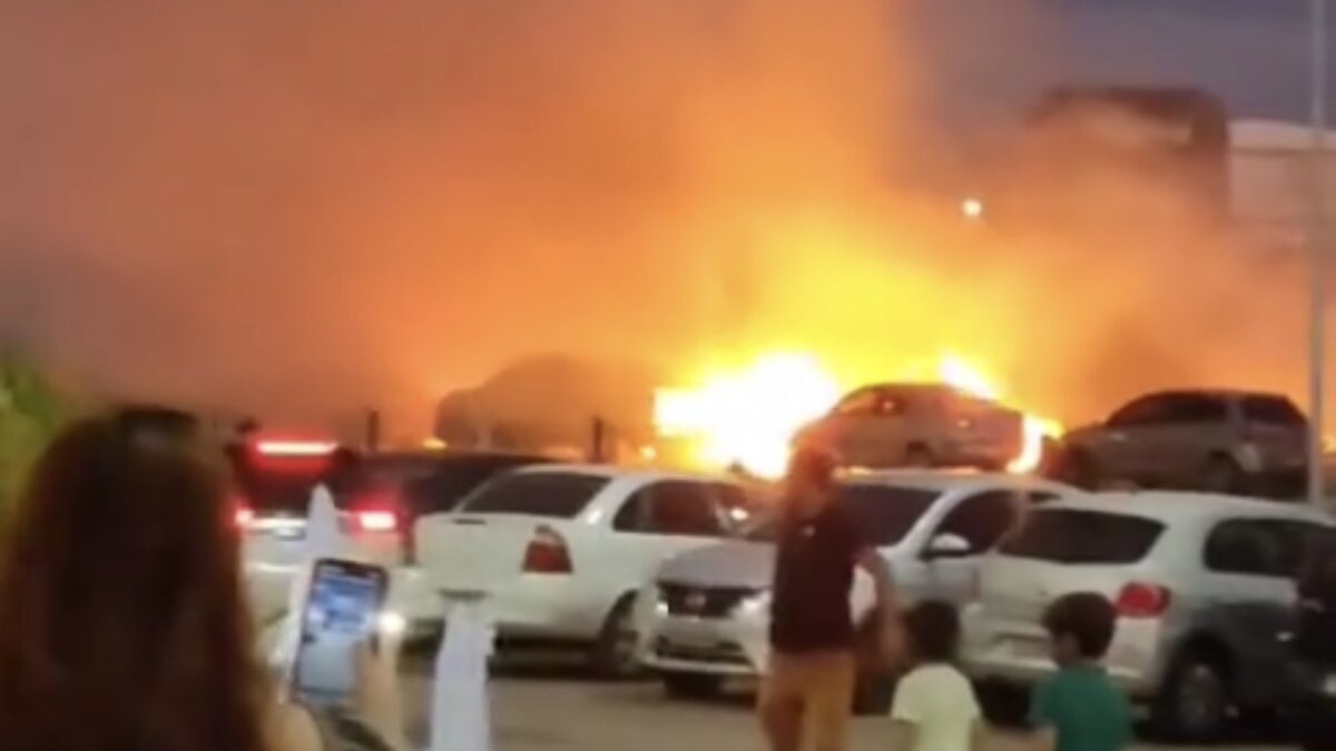 Incêndio próximo ao Shopping Serra Talhada assusta moradores