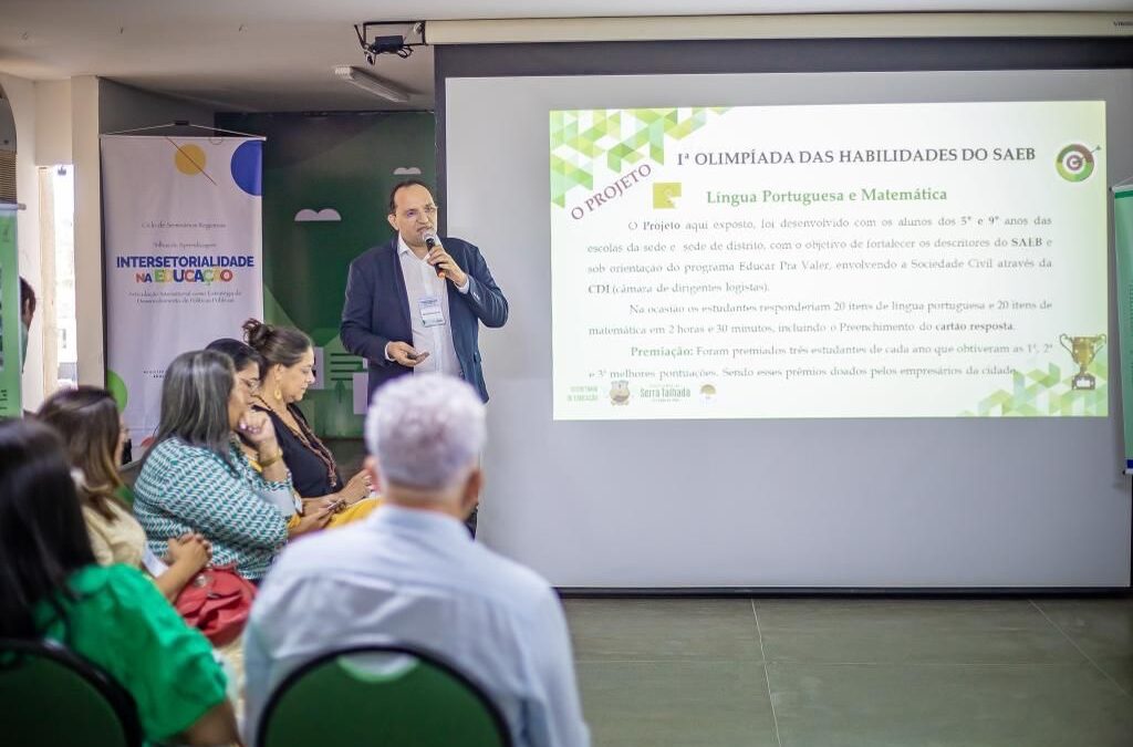 Serra Talhada apresenta experiências durante seminário do Ministério de Educação