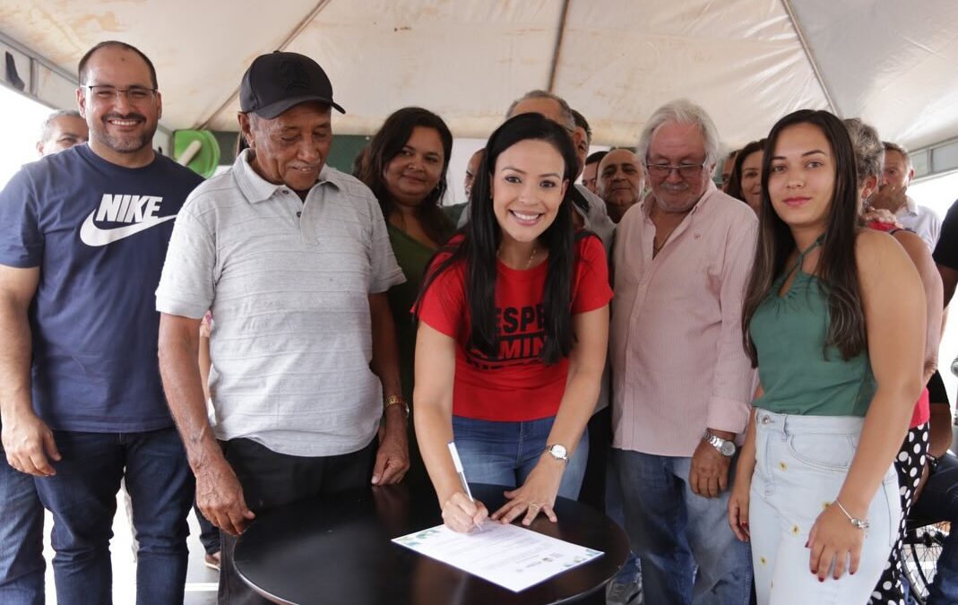 Márcia Conrado em resposta a Duque: Se havia dinheiro na conta e tudo estava organizado, por que não foi feito?