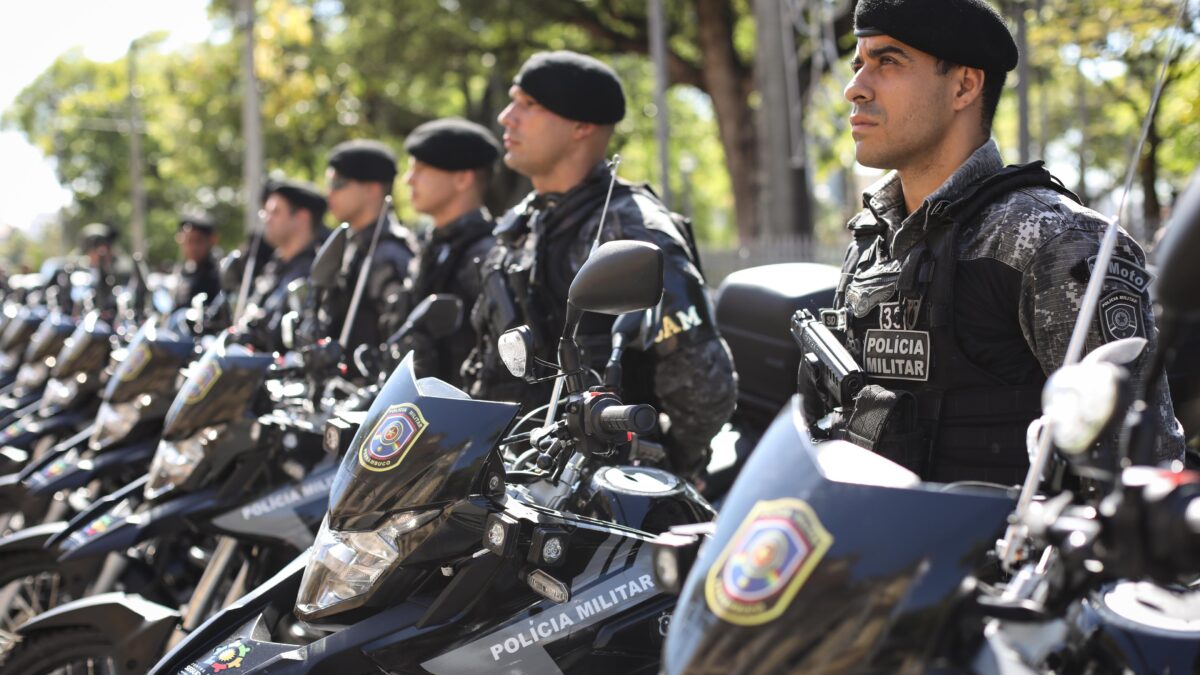 Governo de PE define cronograma de extinção das faixas da Polícia Militar e do Corpo de Bombeiros