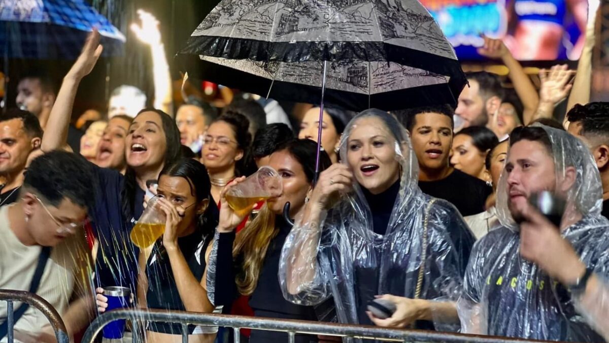 Mesmo com chuva, 73ª Festa das Rosas em Flores atrai multidão e se destaca pela organização e segurança