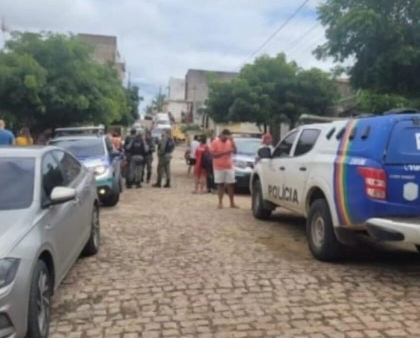 Sertânia: PM reformado atira na esposa e tira a própria vida