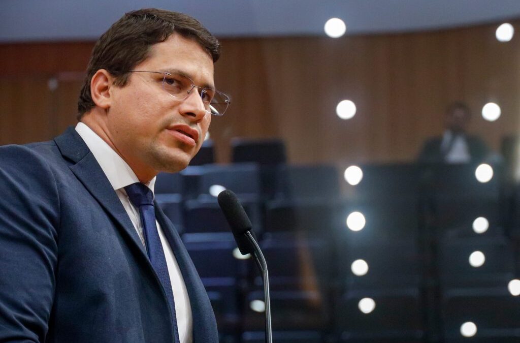 Deputado de PE denuncia perseguição religiosa a estudantes em escolas públicas e oferece amparo: ‘Se sofrerem perseguição, procurem nosso gabinete