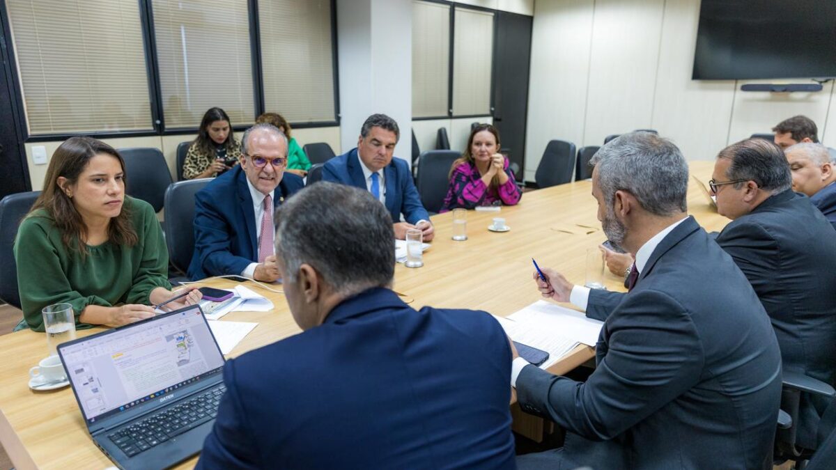 Raquel Lyra e ministro Renan Filho dialogam sobre andamento de obras viárias em Pernambuco