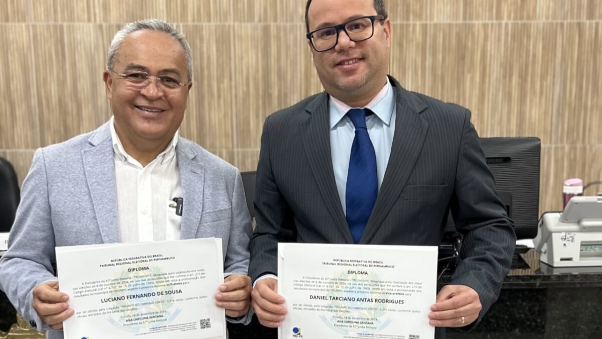 Luciano Bonfim é diplomado para o 5º mandato como prefeito de Triunfo em cerimônia marcada por cobranças da Justiça Eleitoral