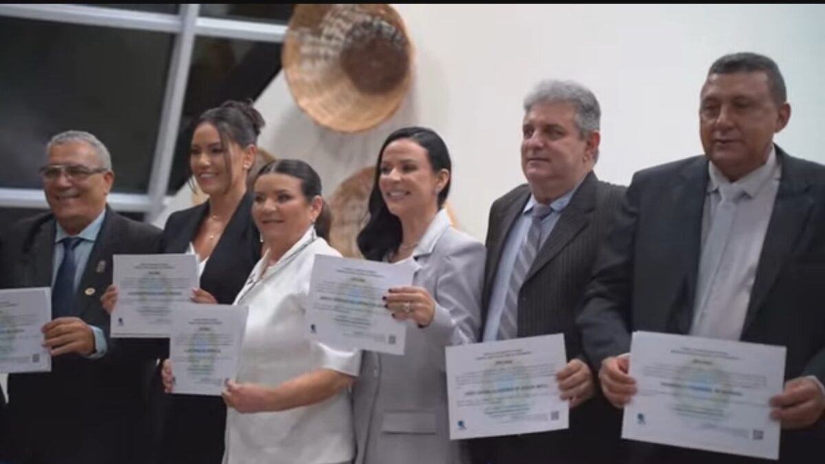 Márcia Conrado é diplomada para o segundo mandato em Serra Talhada: ‘Os palanques estão desarmados’