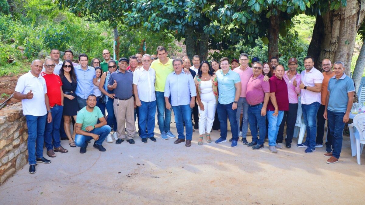 Luciano Duque e Marcelo Gouveia participam de encontro em Triunfo com lideranças políticas