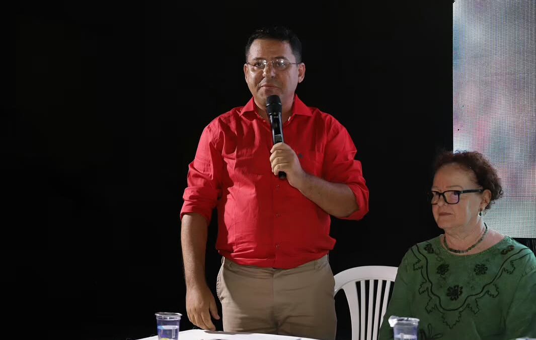 De fora das discussões a candidato de consenso: Júnior Moraes vai disputar comando do PT de Serra Talhada
