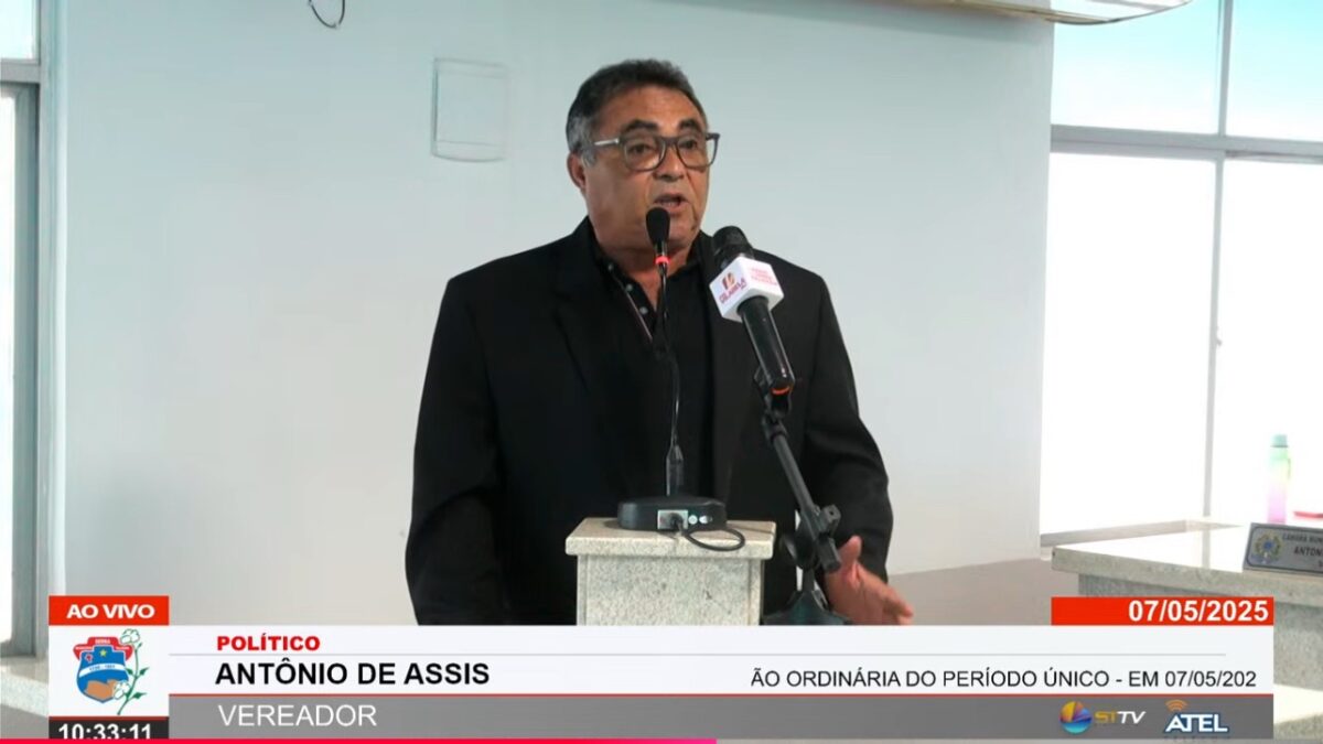 Vereador cobra medicamentos e pede demissão da secretária de Saúde de Serra Talhada