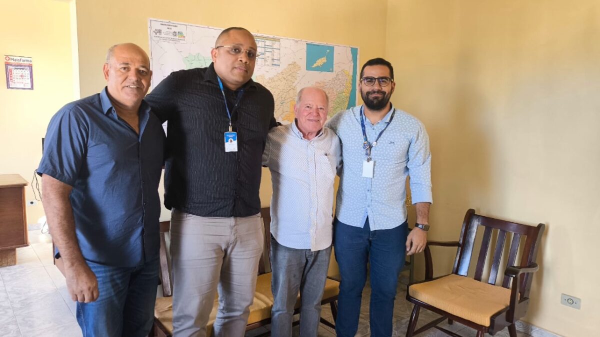 Prefeito de Iguaracy, Dr. Pedro Alves, protocola pedidos de melhorias nas estradas do município junto ao DER/PE