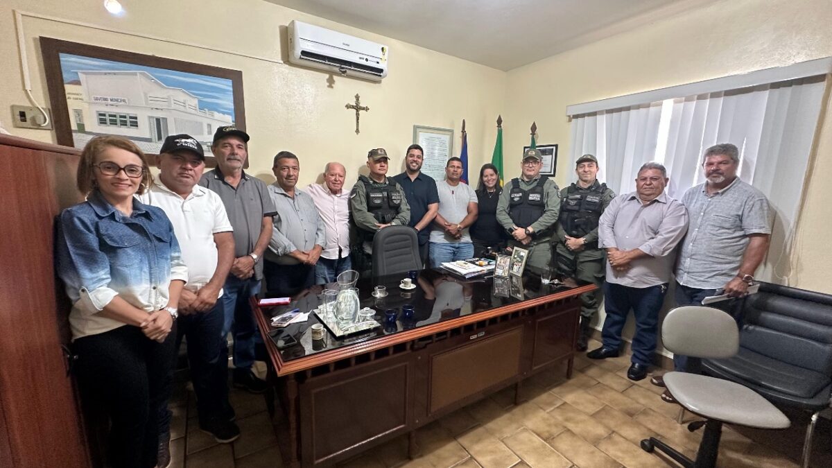 Prefeito de Iguaracy, Dr. Pedro Alves e 23º BPM de Pernambuco reforçam parceria para garantir mais segurança no município
